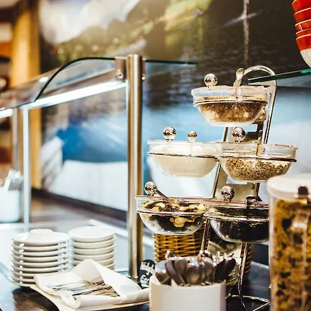 Der Dorfwirt イン Rechberg