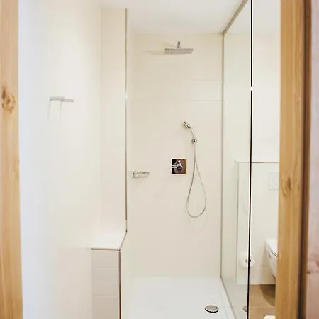 イン Der Dorfwirt 3*